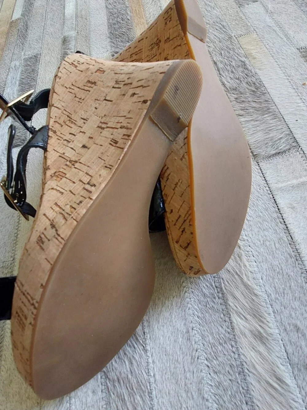 Steve Madden Black Patent Leather Cork Wedge Sandals Size 7.5